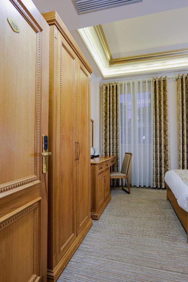 Hotel Boka ティラナ エクステリア 写真